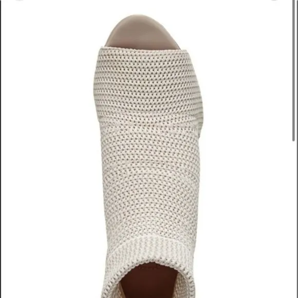 Avec Les Filles Women's Mariah Beige Sock Booties Size 10