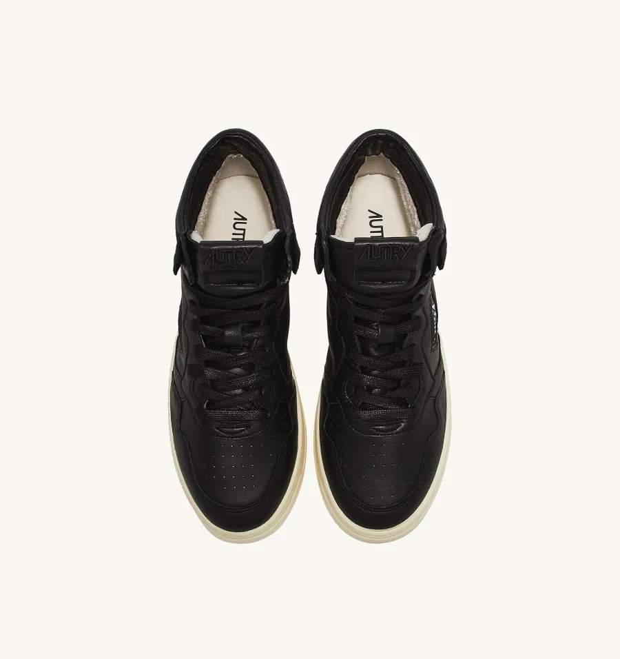 Medalist Mid Leather Sneaker