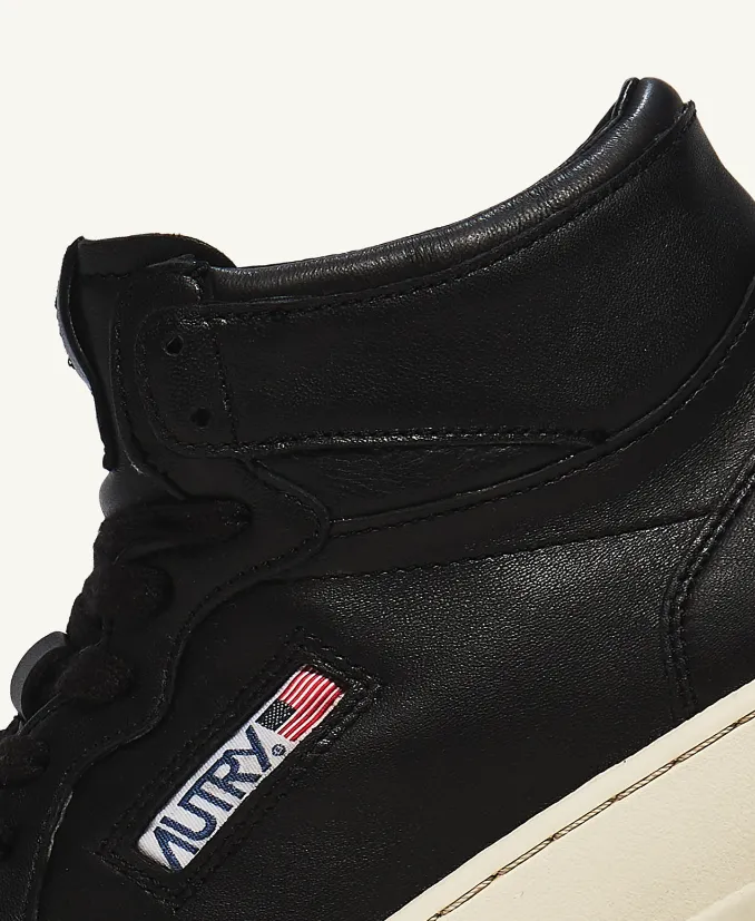 Medalist Mid Leather Sneaker